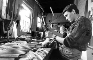 00116 Prints: A tranquil terraced street on the hilly outskirts of Durham in Feburary 1988 is the site
