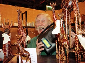 Ct Gash Prints: TREVOR BAYLIS INVENTOR OF THE CLOCKWORK RADIO WHICH REVOLUTIONISED COMMUNICATION IN THIRD