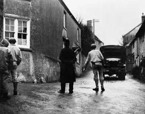 US troops arriving in Slapton to help the villagers move their possessions prior to