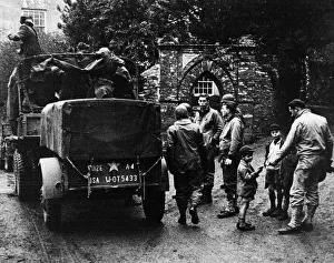 01224 Prints: US troops arriving in Slapton to help the villagers move their possessions prior to