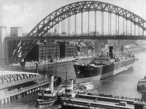 Tugs Prints: The tug Joffre towing the Cairnvalona under the Tyne Bridge and through the Swing Bridge
