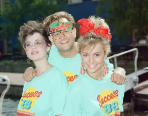 01381 Prints: TV Presenters Timmy Mallett and Michaela Strachan with new TV-am weather girl Carol