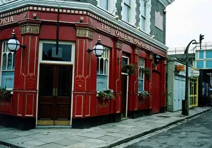 TV Programme: Eastenders June 1994 The Queen Victoria Pub Queen Vic Pub