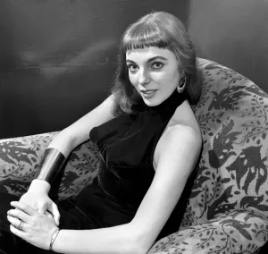 TV Programmers Whats my Line'. Actress Joan Collins who appeared