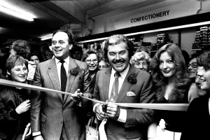 00102 Prints: TV sports personality Dickie Davies was a guest of honour at Binns department store in