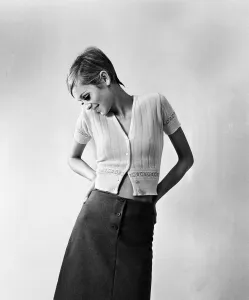 Shoot Prints: Twiggy - (born Leslie Hornby, and married name Leslie Lawson)
