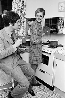 Exhibitions Prints: Twiggy with her manager, Justin de Villeneuve in one of the stands at the Ideal Home
