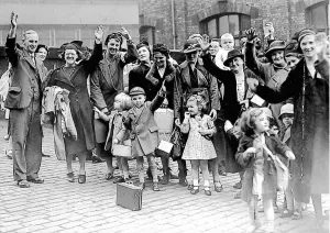 Mothers Prints: Tyneside mothers and children prepare to leave for the Lake District as the war starts