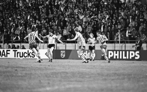 01315 Prints: UEFA Cup 1st Round 1st Leg, PSV Eindhoven 3 - 1 Wolverhampton Wanderers
