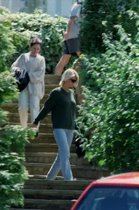 Ulrika Jonsson TV presenter September 98 Looking sad walking in the grounds of her