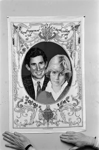 00191 Prints: Ulster Fabric Printer Produces Royal Wall Hanging Apr 81 An Ulster fabric printer