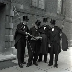 Suits Prints: These are university constables of Cambridge or as they are commonly called the Bulldogs