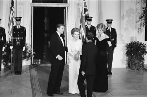The Prince Of Wales Prints: USA President Ronald Reagan and his wife Nancy welcome Princess Diana