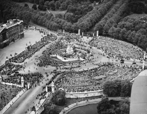 V. E. Day celebrations in London outside Buckingham Palace, London