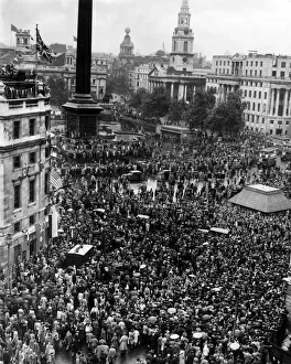 V J Day - Trafalgar Square, August 1945 The crowd in Trafalgar Square listen to