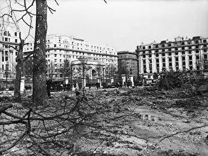 V2 explosion at the North East end of Hyde Park close to Marble Arch