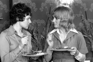 00057 Prints: Valerie May and actress Lyn Paul. seen here at the home of Sonia Allison the Daily