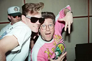Images Dated 10th April 1991: Vanilla Ice visits Capital Radio, London. He is pictured with Neil Fox. 10th April 1991