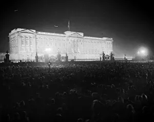 00681 Prints: VE Day celebrations in Central London to mark the Allied victory in Europe at the end of