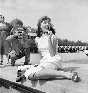 00037 Prints: Venice Film Festival 1953. Lenova Ruffo Italian film star. August 1953 D5369-004