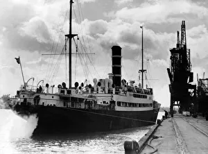 The veteran Norwegian ship Jupiter coming alongside the River Tyne Commission Quay