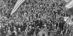 01472 Prints: Victoria Square, Birmingham, shortly after Mr. Churchill