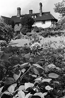 00084 Prints: View of John Lennons new home, Kenwood, St