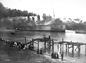 1907 Prints: The wallsend built super liner Mauretania leaves the river Tyne for her first trials