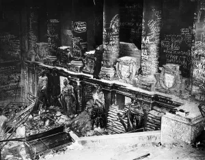 War 1939-45 Germany A British Officer Adds His Name To Russian Graffiti On The Walls Of
