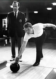 Middleweight Prints: Watched by Mr. Chas. Blakely, assistant manager of the Top Rank Bowl in Queen Victoria