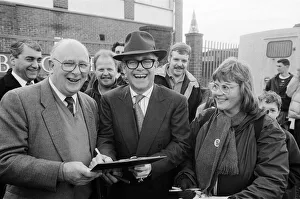 01067 Prints: Watford FC Chairman Elton John (centre) and Birmingham MP