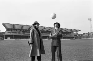 01082 Prints: Watford FC Chairman Elton John and his wife Renate at Vicarage Road