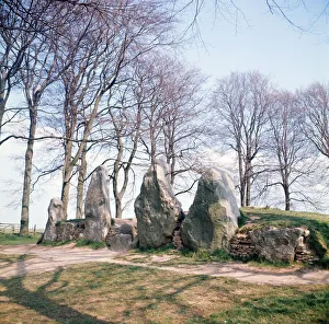 Waylands Smithy, a Neolithic long barrow and chamber tomb situated in the Vale of