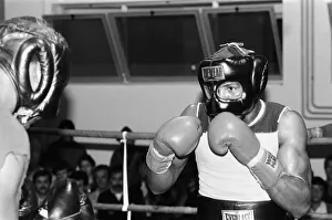 01118 Prints: WBC and WBA world champion Marvin Hagler training for his sixth defence of his world