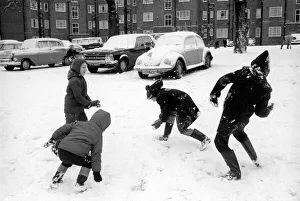 Weather: Winter Scenes: Children from the Grange estate East Finchley take advantage of