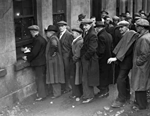 Welsh miners on strike drew their last full weeks pay at Nine Mile Point Colliery in