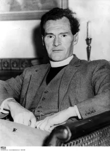 00576 Prints: Welsh Poet Rev R. S. Thomas - 22nd Sept 1958 - When a lecturer