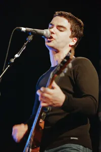 00954 Prints: Welsh rock band Stereophonics performing at Cardiff Castle. 12th June 1998