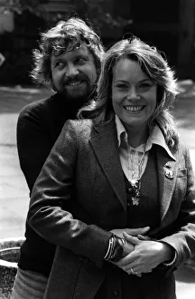 Hugging Prints: Wendy Richard actress is to marry advertising chief Will Thorpe at Marylebone in London
