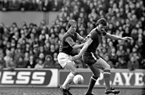 West Ham (0) v. Chelsea (1). March 1975 75-01701-005
