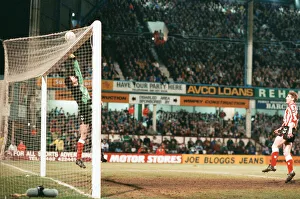 01046 Prints: West Ham 2 -3 Sunderland, FA Cup 5th round replay match, held at Upton Park