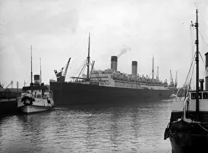 White Star Liner the Homeric at Southampton docks before her trip to New York 1932