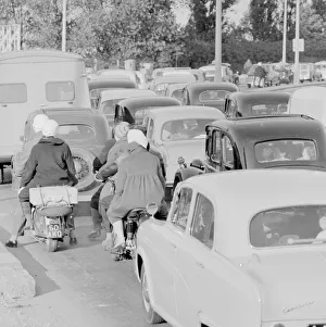 Whitsun traffic congestion in South London as everyone makes their way to the coast