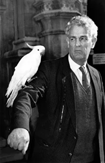 Whoes a Messy Polly? Crusading MP Tam Dalyell stretched out a hand to help the world