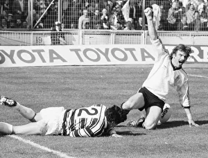00351 Prints: Widnes score a try in their Rugby League Cup Final against Hull at Wembley