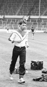 00351 Prints: Widnes stand off David Hume is put through his paces at Wembley and faces a fitness check
