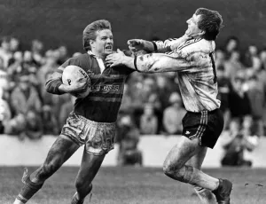 Widnes v. Leeds cup semi. Kevin Rayne of Leeds versus Widnes Mick Adams