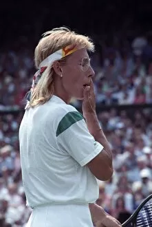 Images Dated 30th June 1988: Wimbledon. Semi Final Navratilova v. Evert. June 1988 88-3518-085
