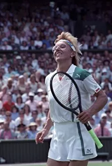 Images Dated 30th June 1988: Wimbledon. Semi Final Navratilova v. Evert. June 1988 88-3518-084