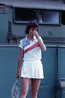 Images Dated 30th June 1988: Wimbledon Semi Final. Steffi Graf v. Pam Sheiver. June 1988 88-3518-001